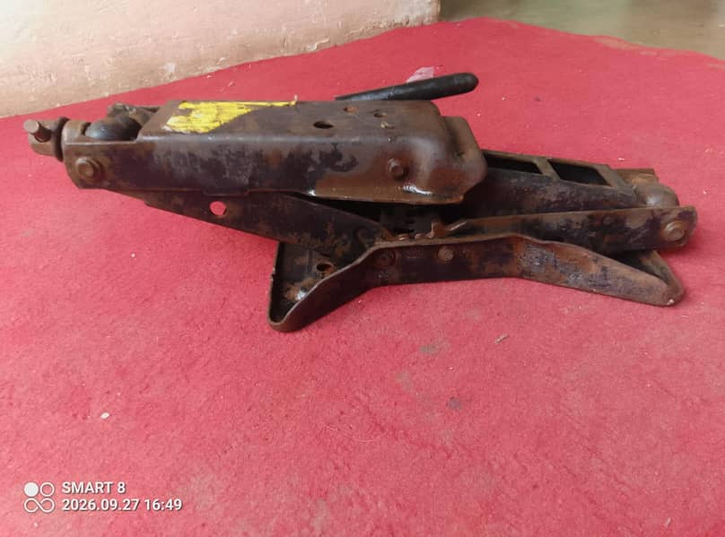 car lifter 1