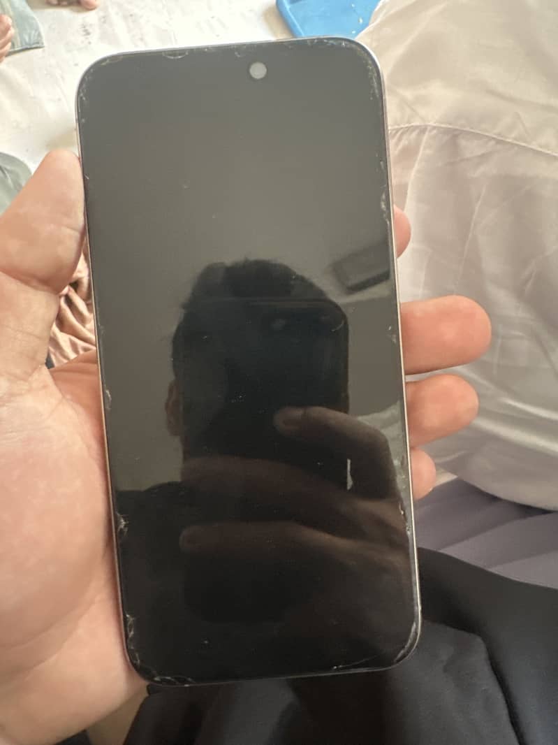 Apple iPhone 15 plus 0