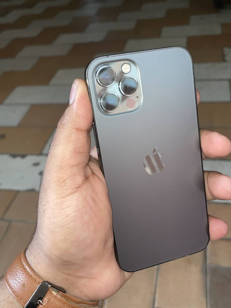 IPhone 12 Pro 1
