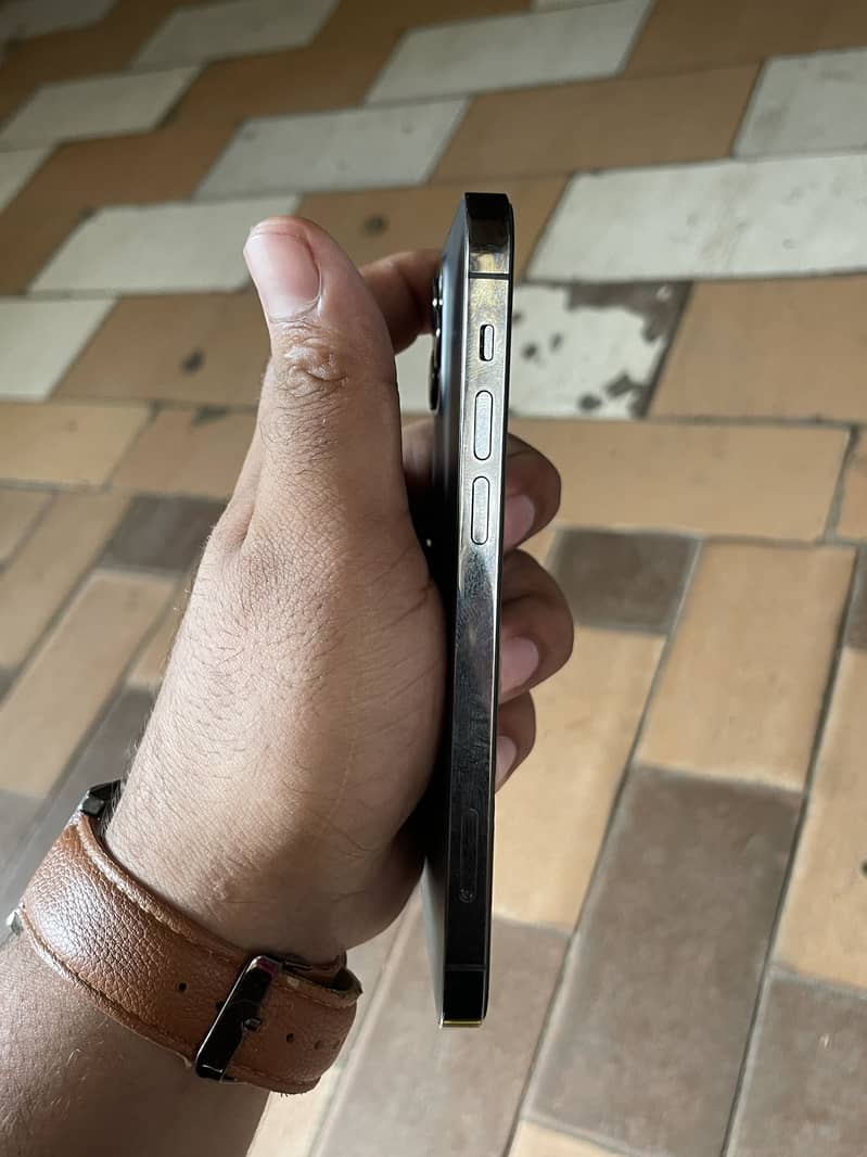 IPhone 12 Pro 3