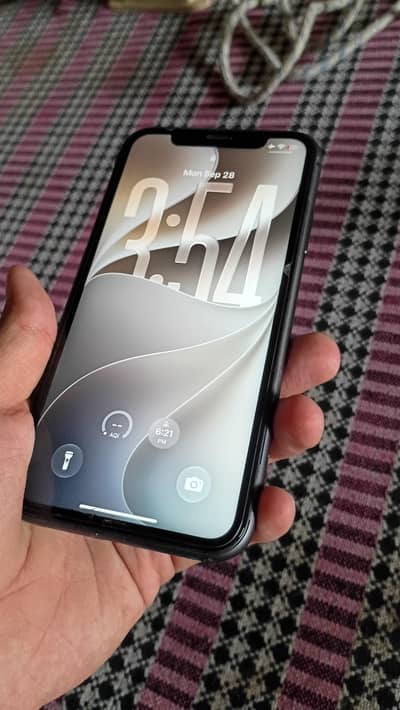 Apple iPhone 11