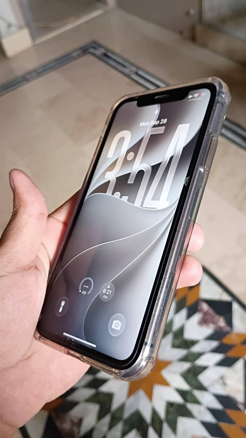 Apple iPhone 11 9
