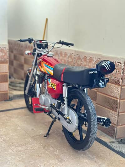CG 125 urgent sale 03285787500