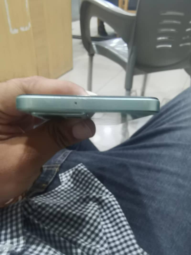 Dcode Bold 3 Pro 8/128 1