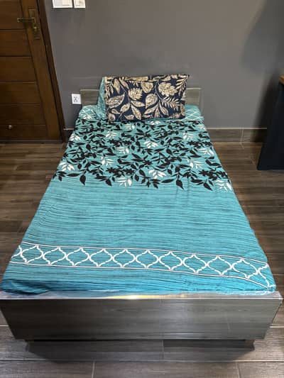 Single bed with mattress for sale
