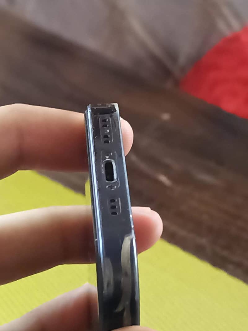 Apple iPhone 12 5
