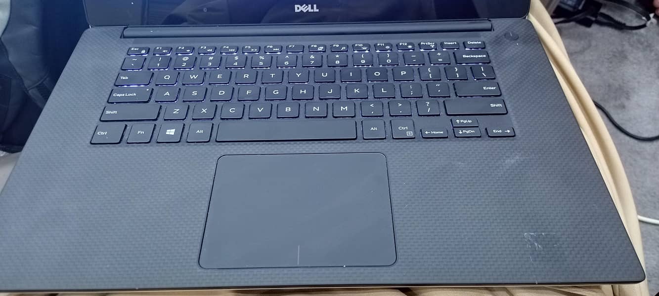 Dell precision 5520 3