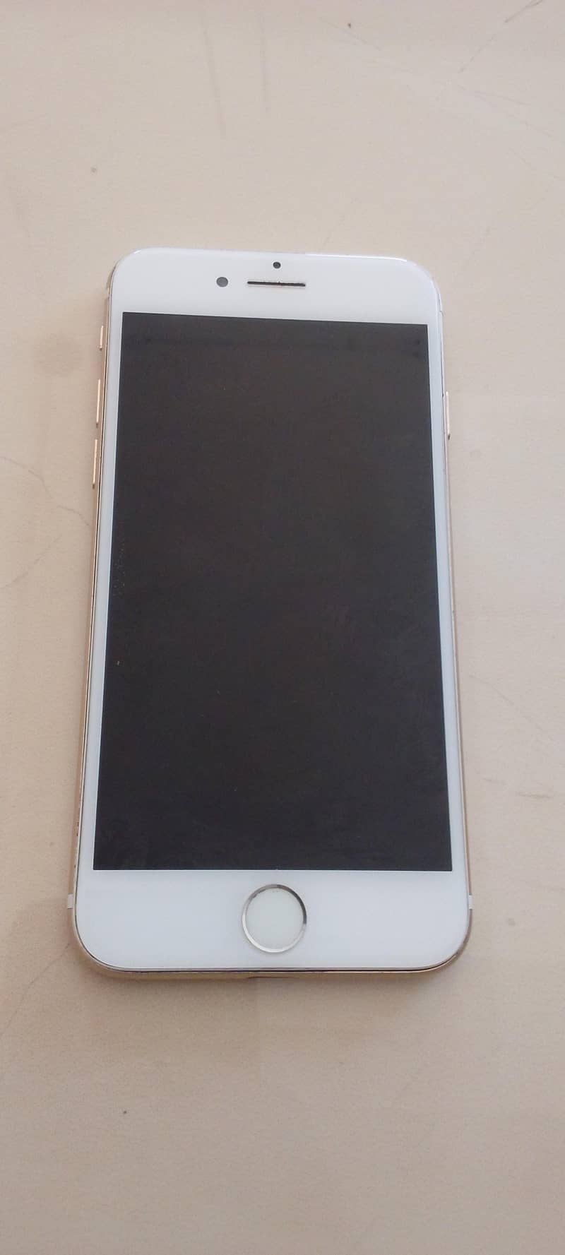 Apple iPhone 7 1