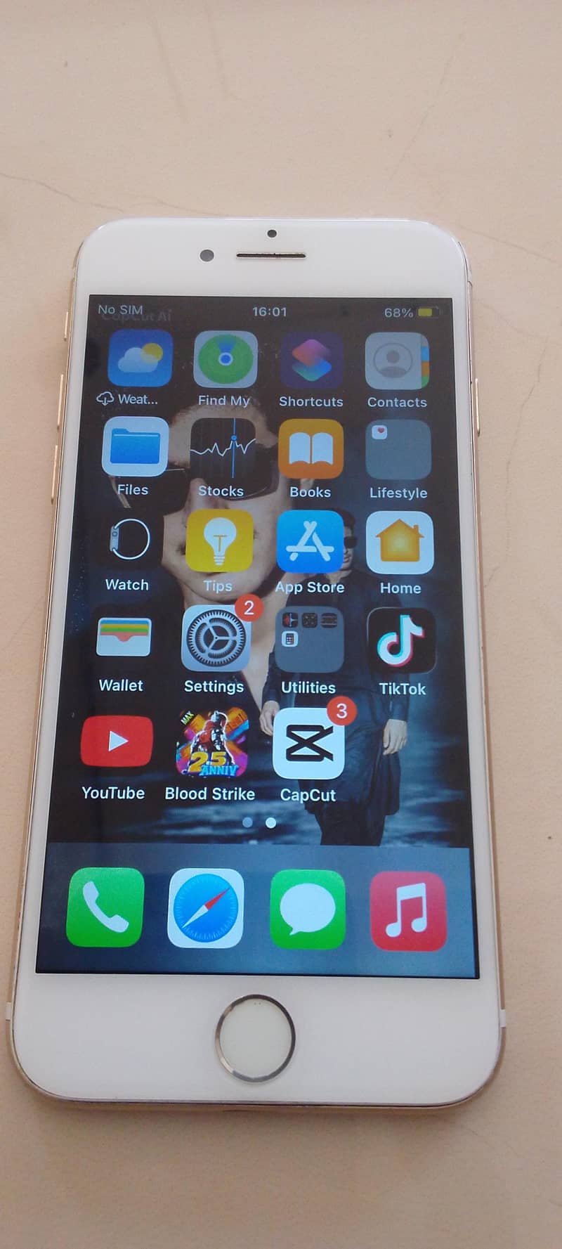 Apple iPhone 7 3