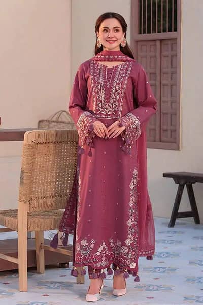 3 piece Embroidered lawn suit / free home Delivery all over Pakistan