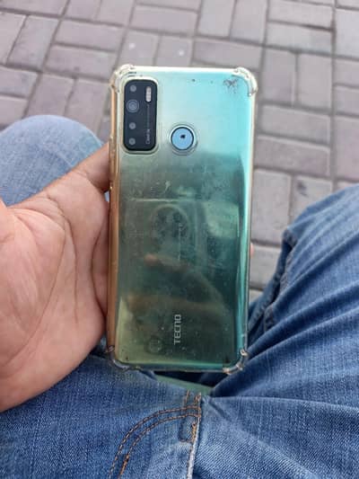 Tecno CAMON 15 4/128