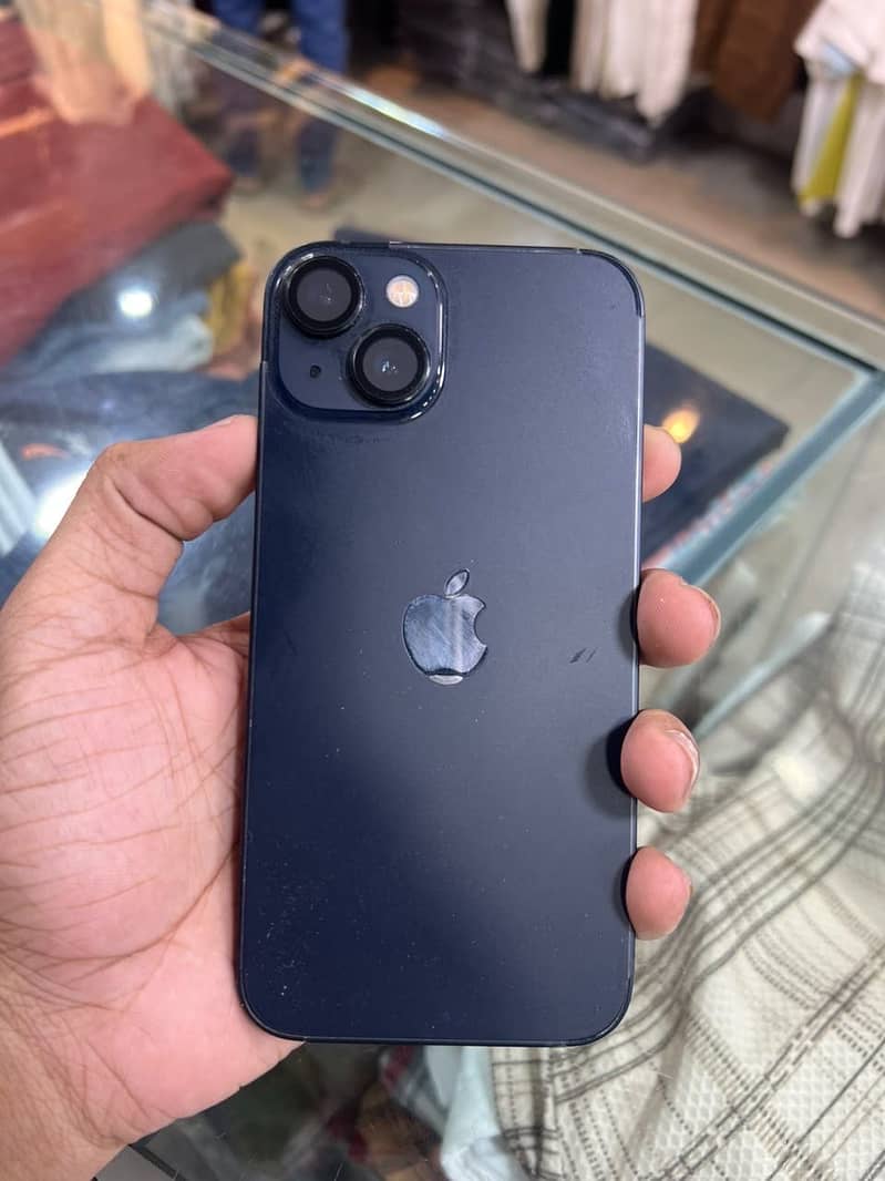 Apple iPhone 13 2