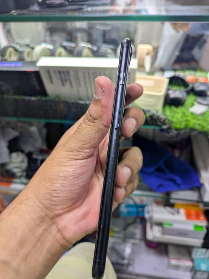 Apple iPhone 7 Plus 3