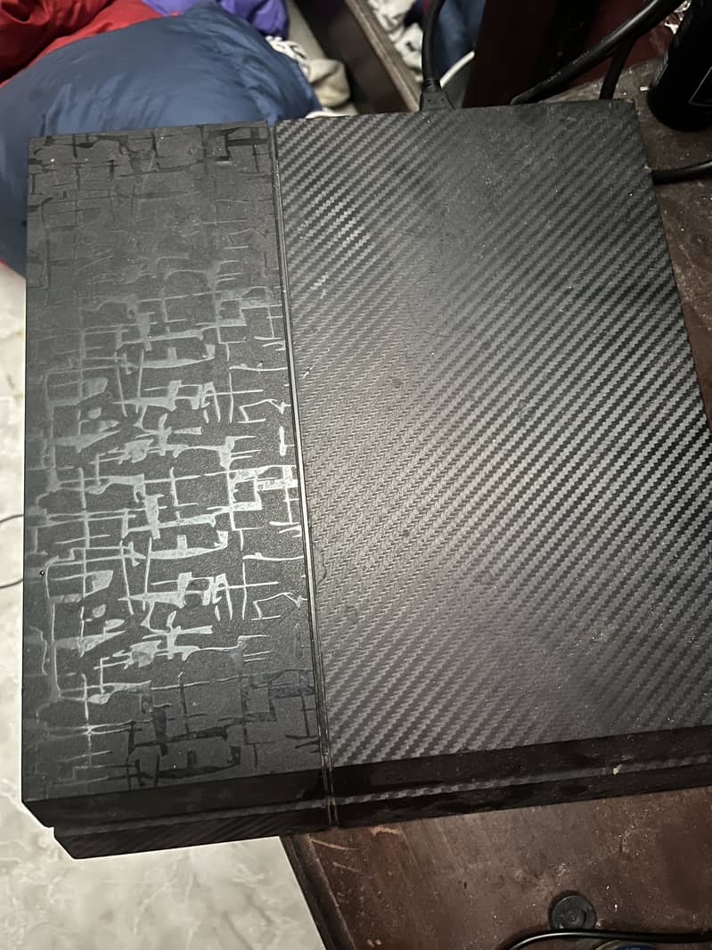 PlayStation 4 flat 1