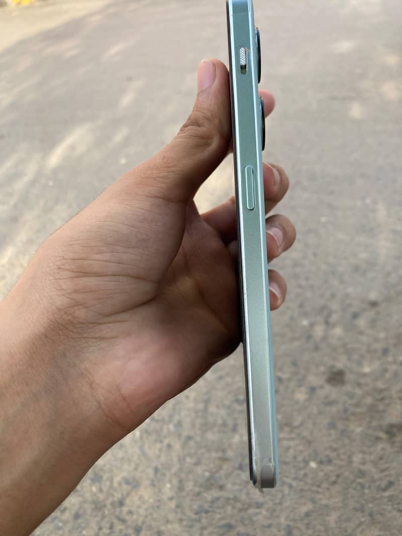 One Plus Ace 2V 2