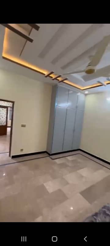 in p w d 12marla House 4bedroom water boring gas bijli available rent dimnd 140000