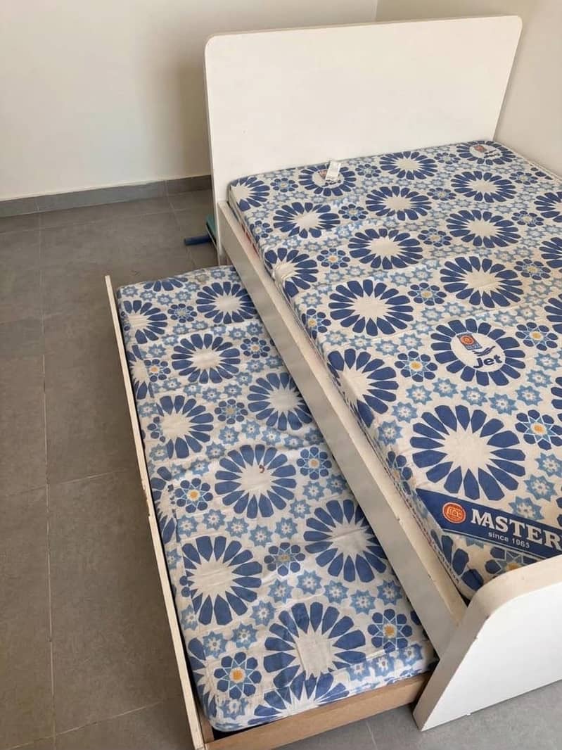 Single  bed with pull out trundle bed 1
