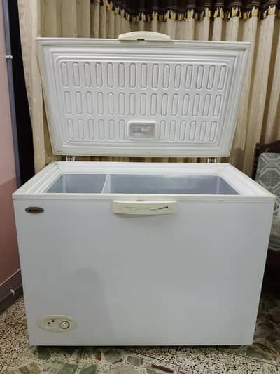 WAVES deep freezer