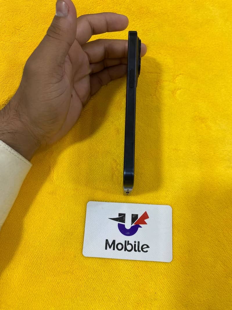 Apple iPhone 15 Pro 1