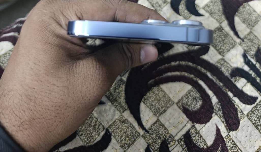 Apple iPhone 13 Pro Max 6