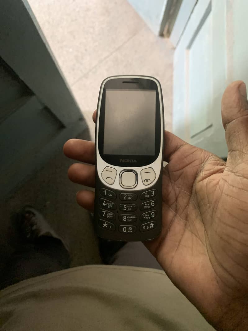 Nokia 3210 0