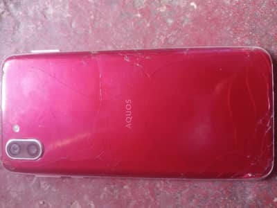 Sharp Aquos R2