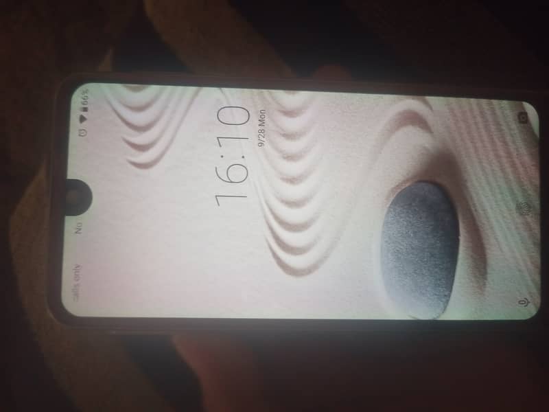 Sharp Aquos R2 1