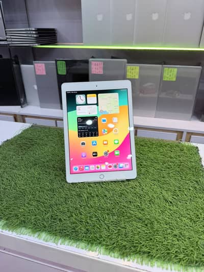 Apple iPad (6th Generation)