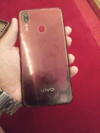 Vivo Y11 urgent sell krna ha all ok no any fault dual sim
