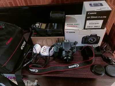 Canon 750d DSLR camra