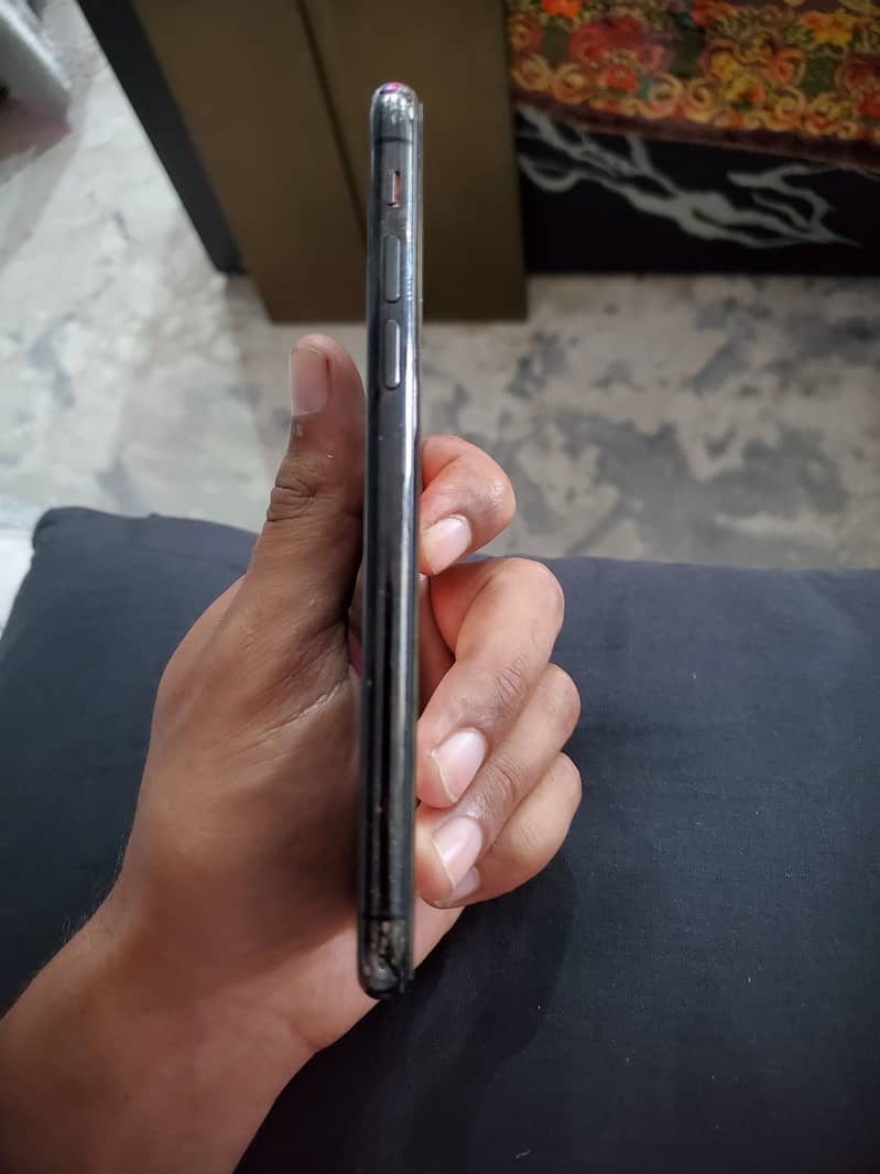 Apple iPhone X 2