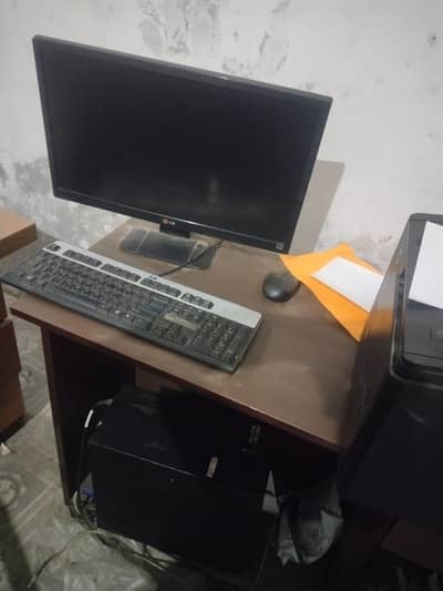 i5 desktop computer for sale in good condition
