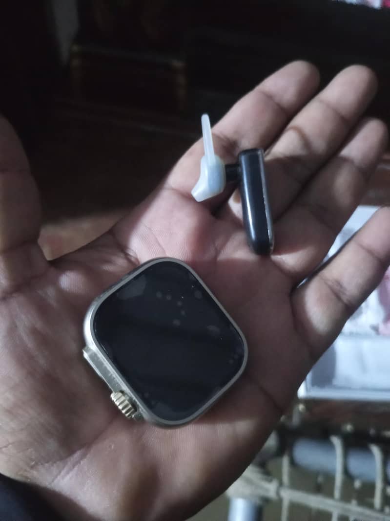 M8000 2