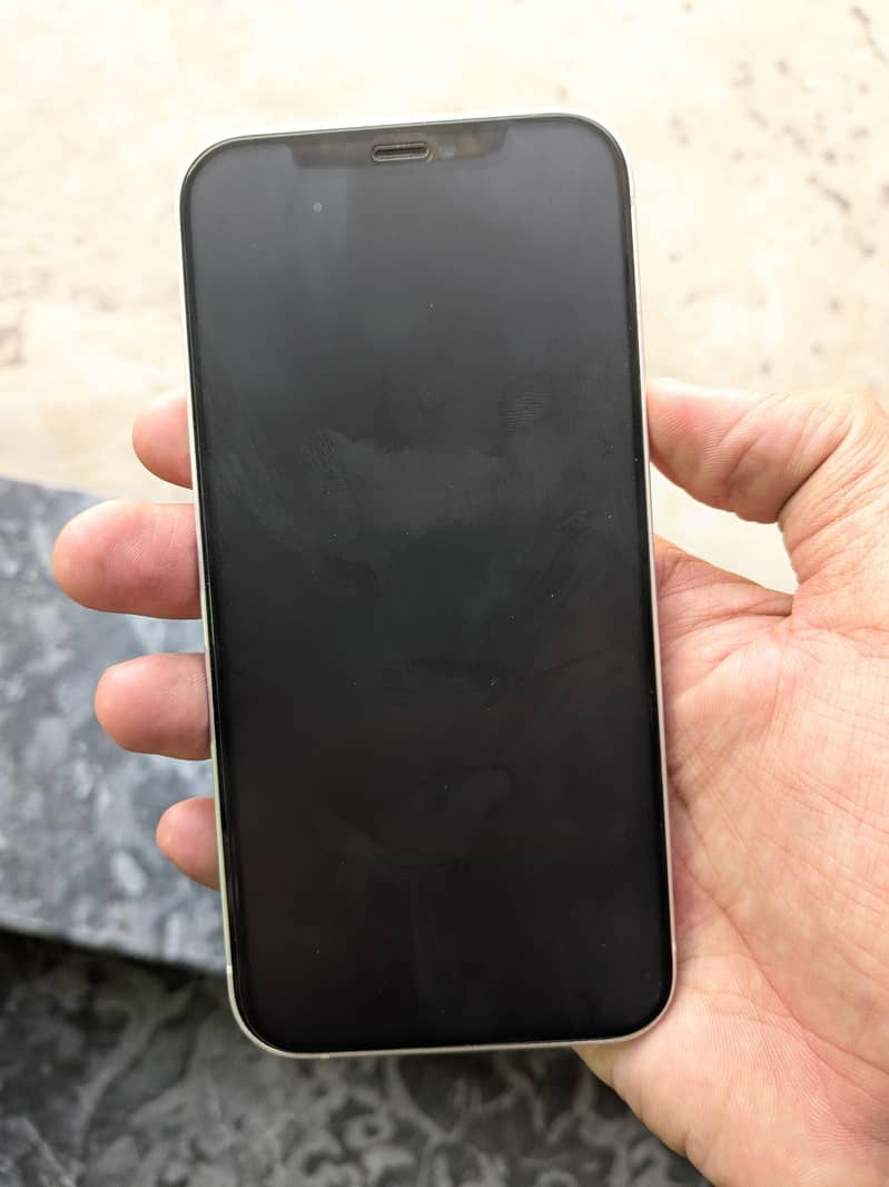 Apple iPhone 12 5