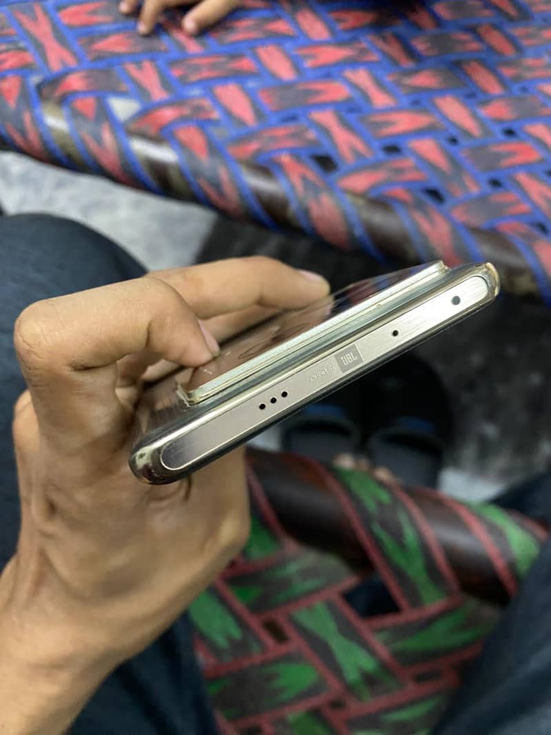Infinix Note 40 Pro 3
