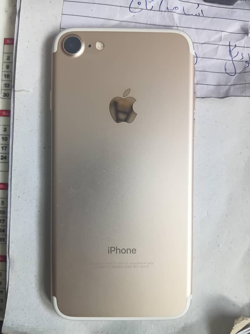 Apple iPhone 7 1