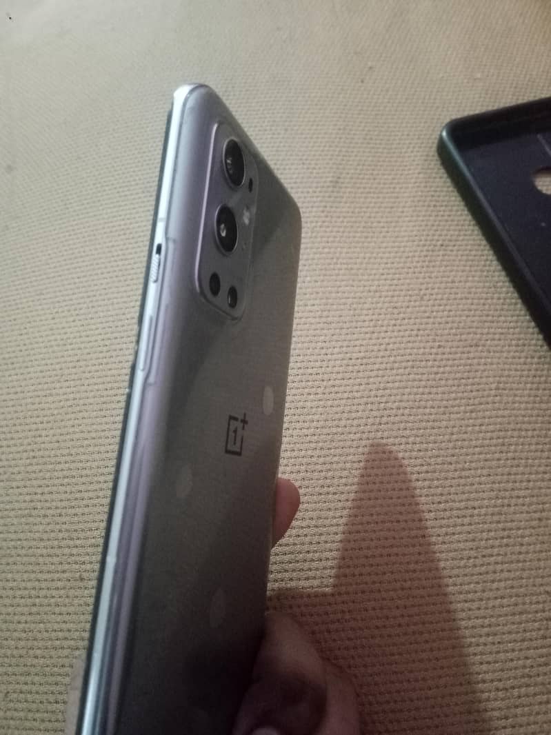 One Plus 9 Pro 1