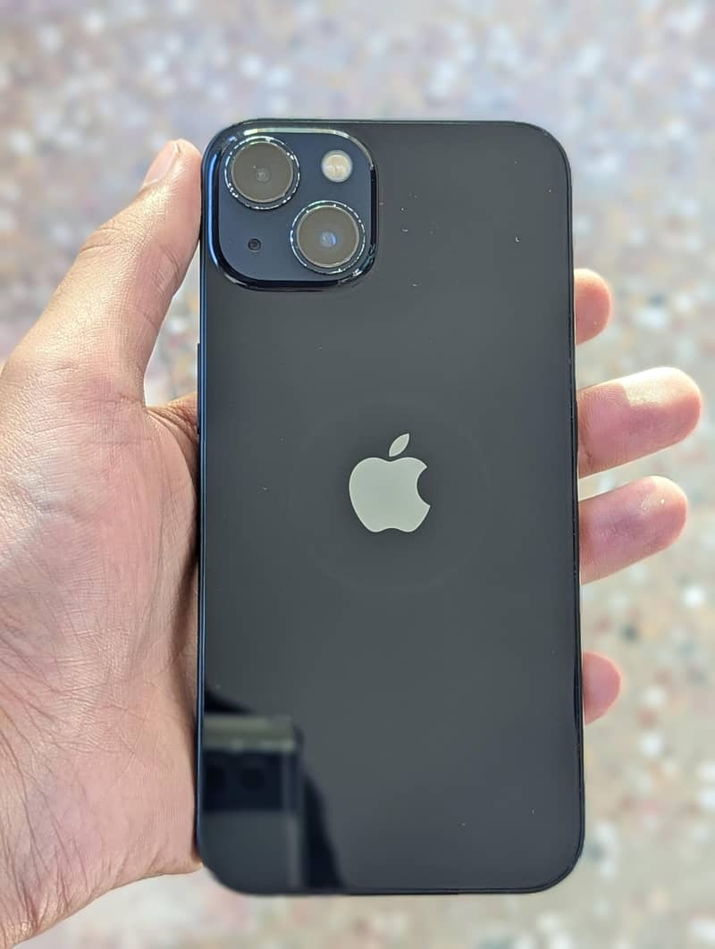 Apple iPhone 13 6