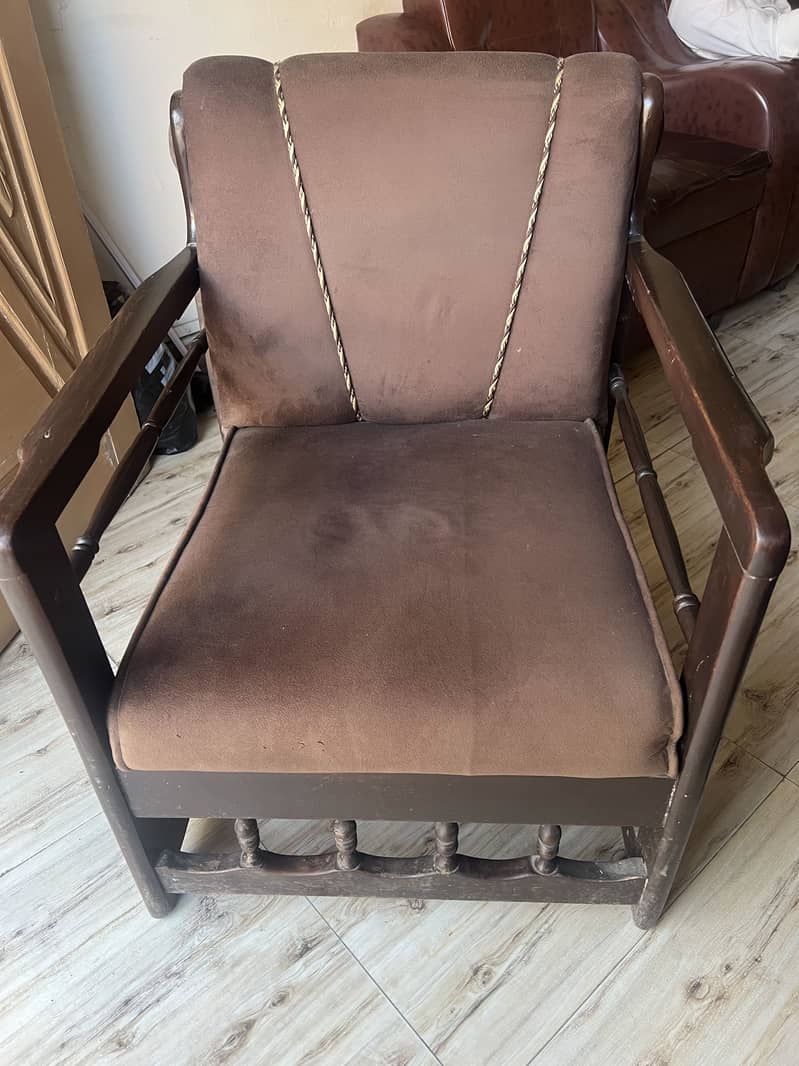 Single sofa 1