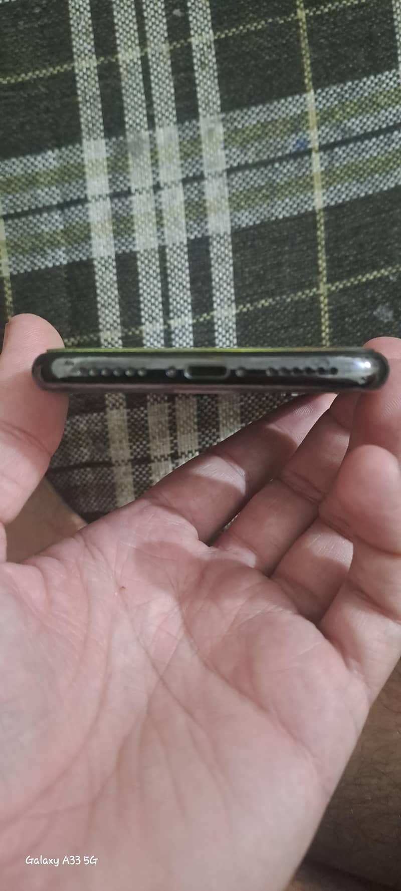 Apple iPhone X 4