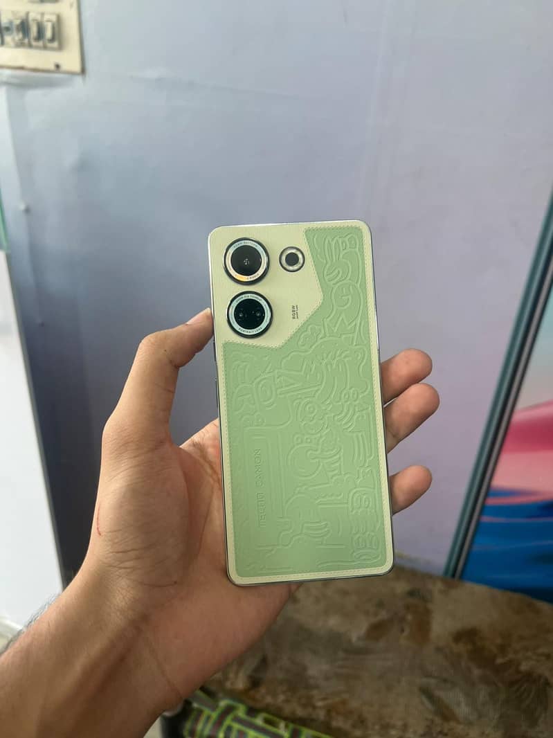 Tecno CAMON 20 0