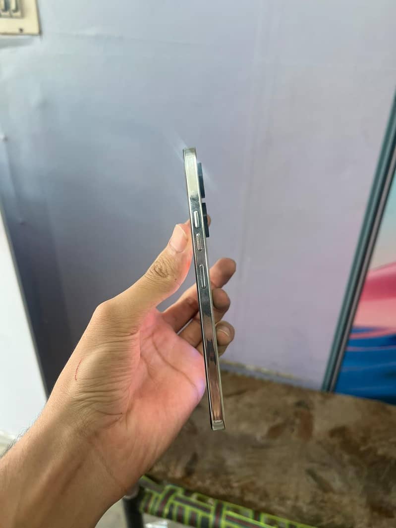 Tecno CAMON 20 1