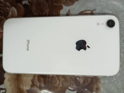 Apple iPhone XR