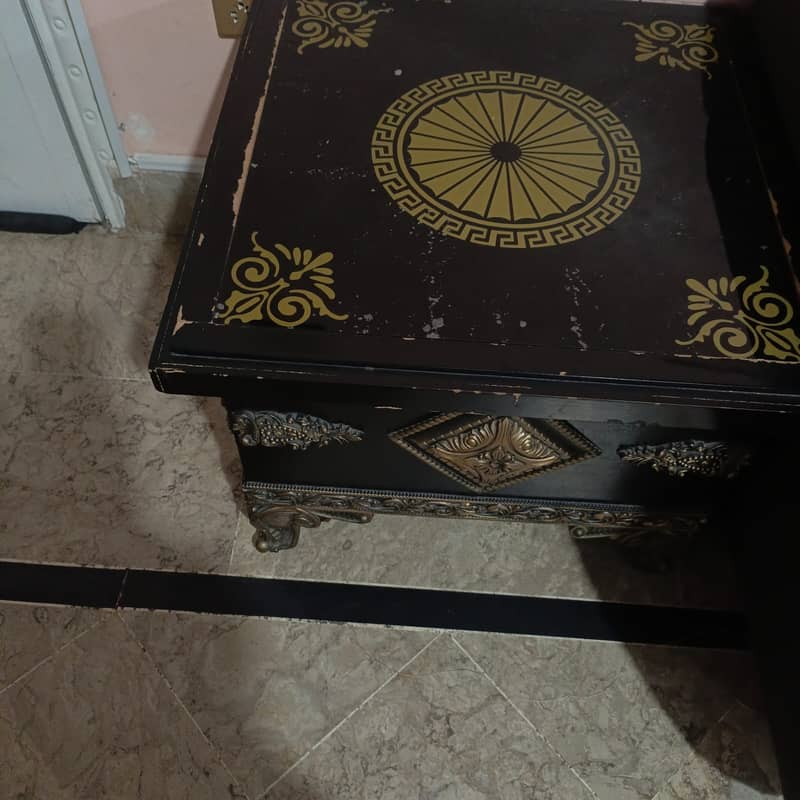 Sofas and Table for Sale 3