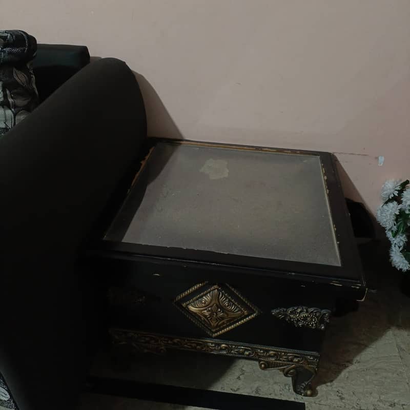 Sofas and Table for Sale 5