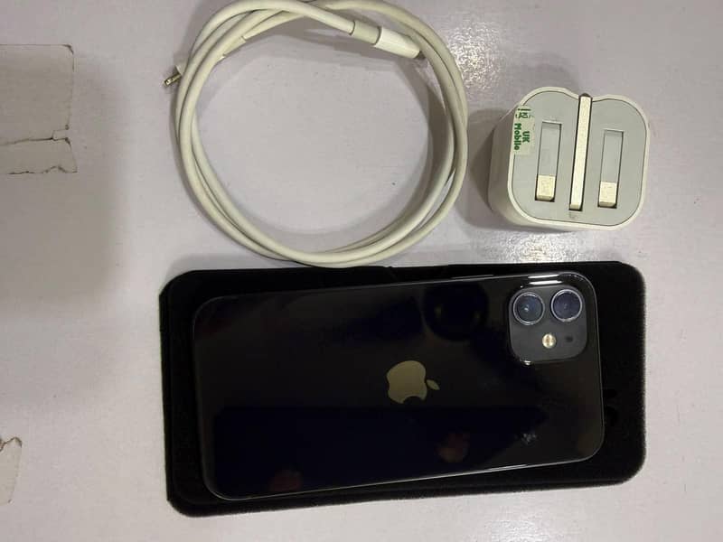 Apple iPhone 12 3