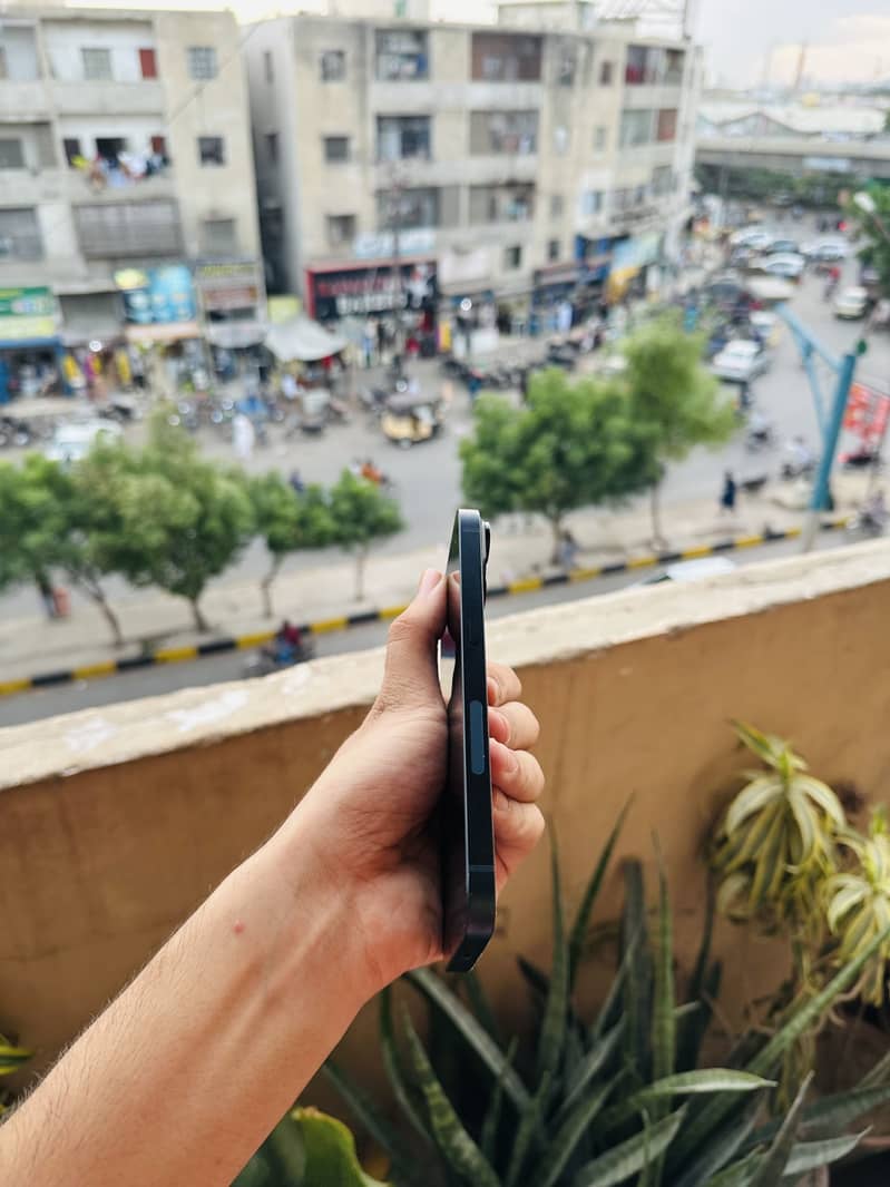 Apple iPhone 14 1