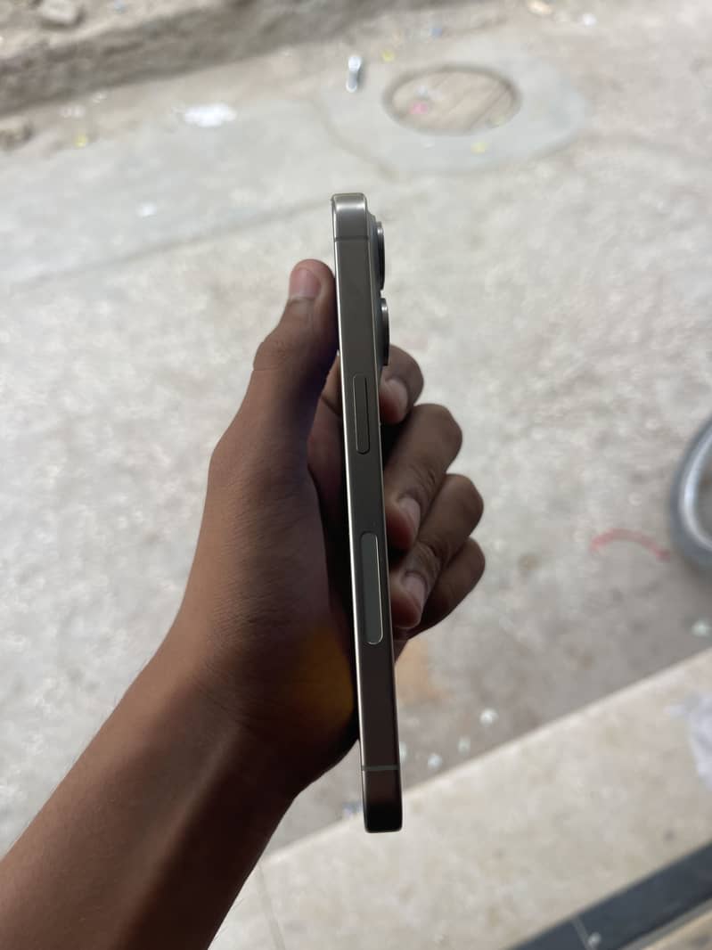 Apple iPhone 15 Pro 5