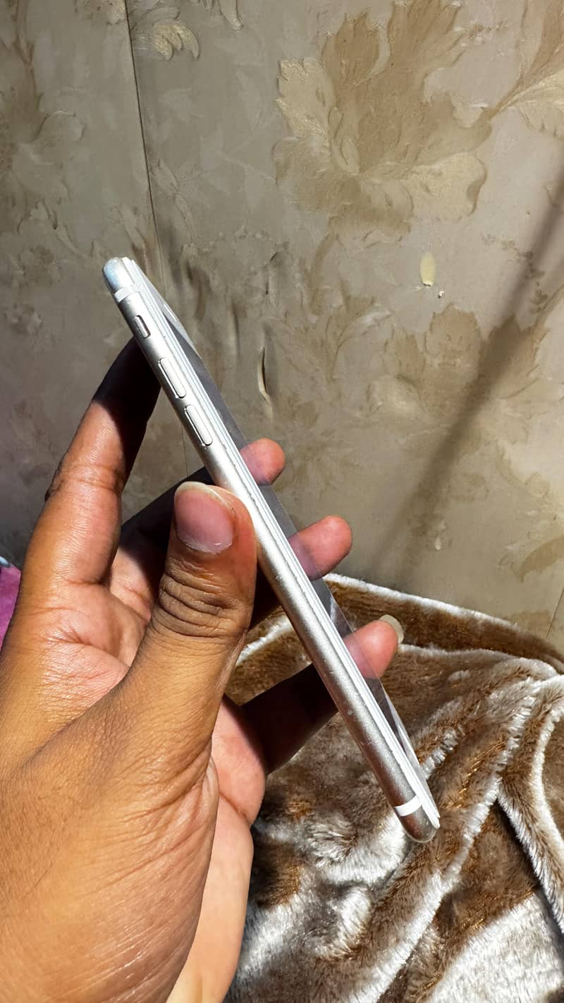 Apple iPhone 7 Plus 7