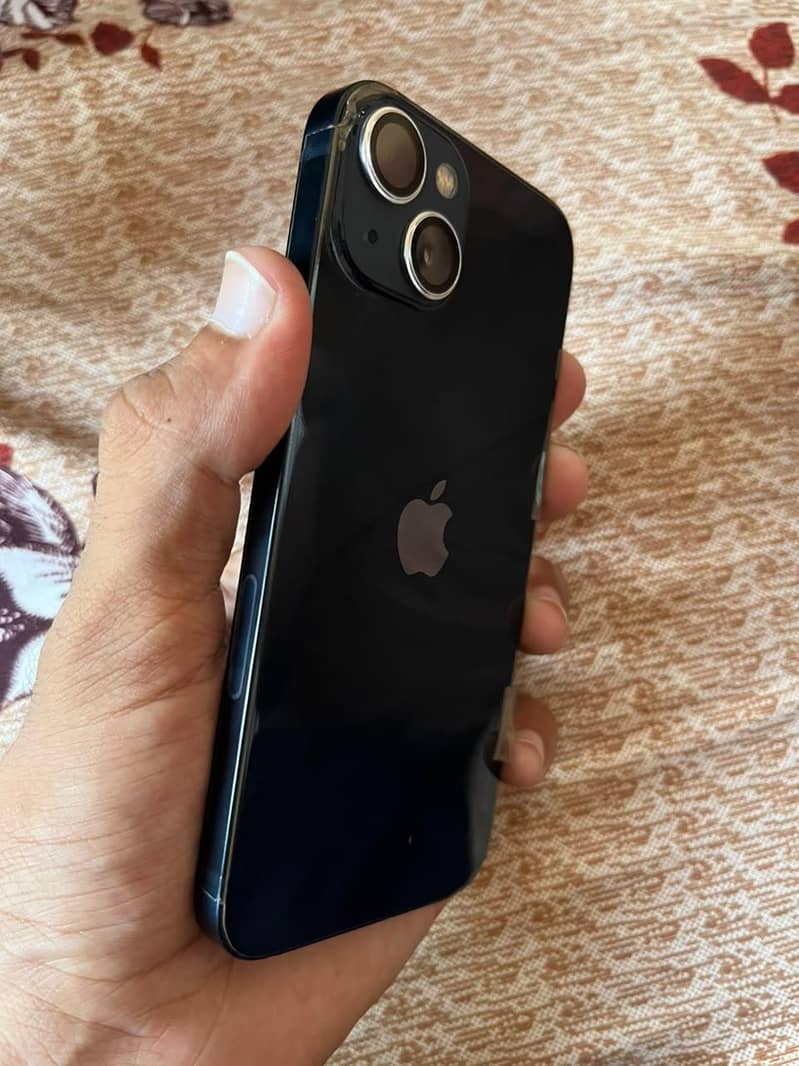 Apple iPhone 13 5